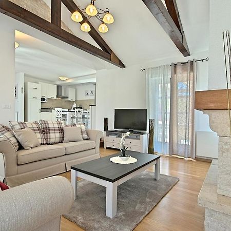Stone Villa Zahara Ližnjan Екстериор снимка