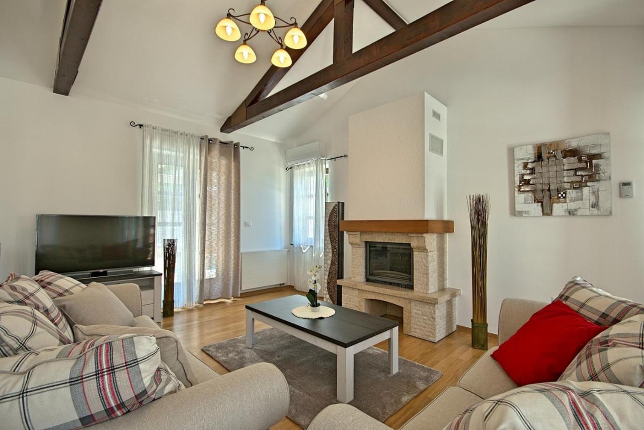 Stone Villa Zahara Ližnjan Екстериор снимка