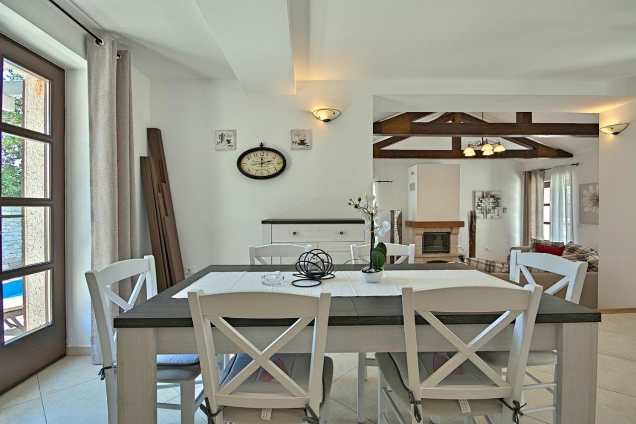 Stone Villa Zahara Ližnjan Екстериор снимка