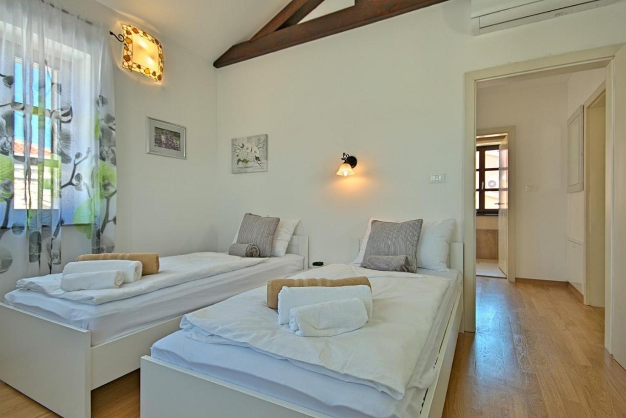 Stone Villa Zahara Ližnjan Екстериор снимка
